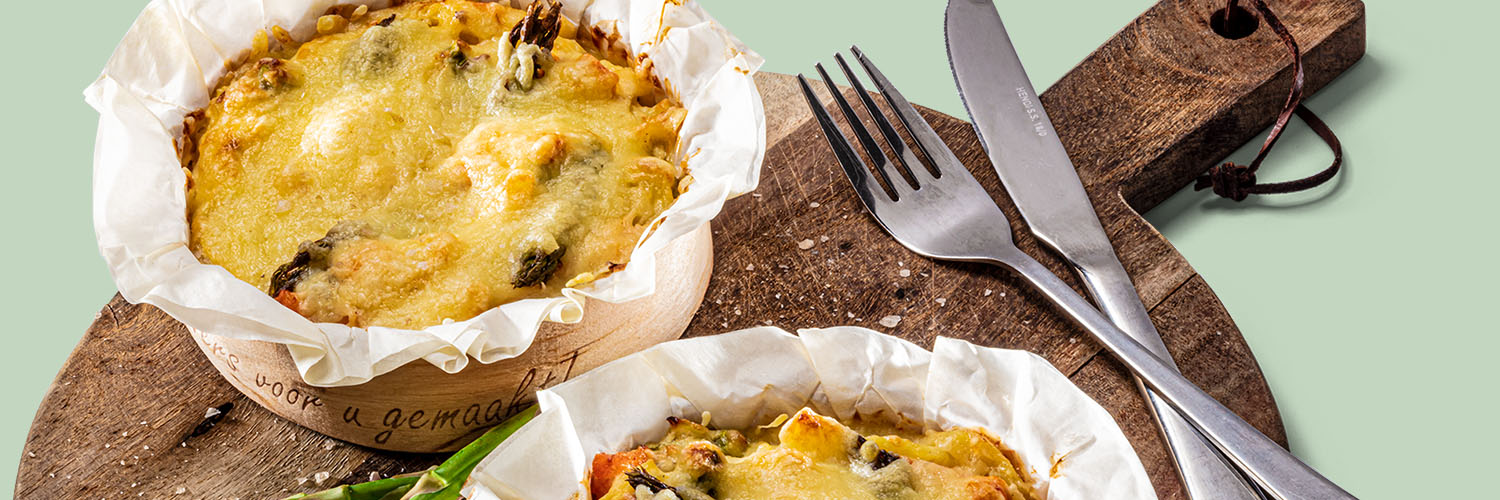 Ovenring met aspergegratin en zalmsnippers