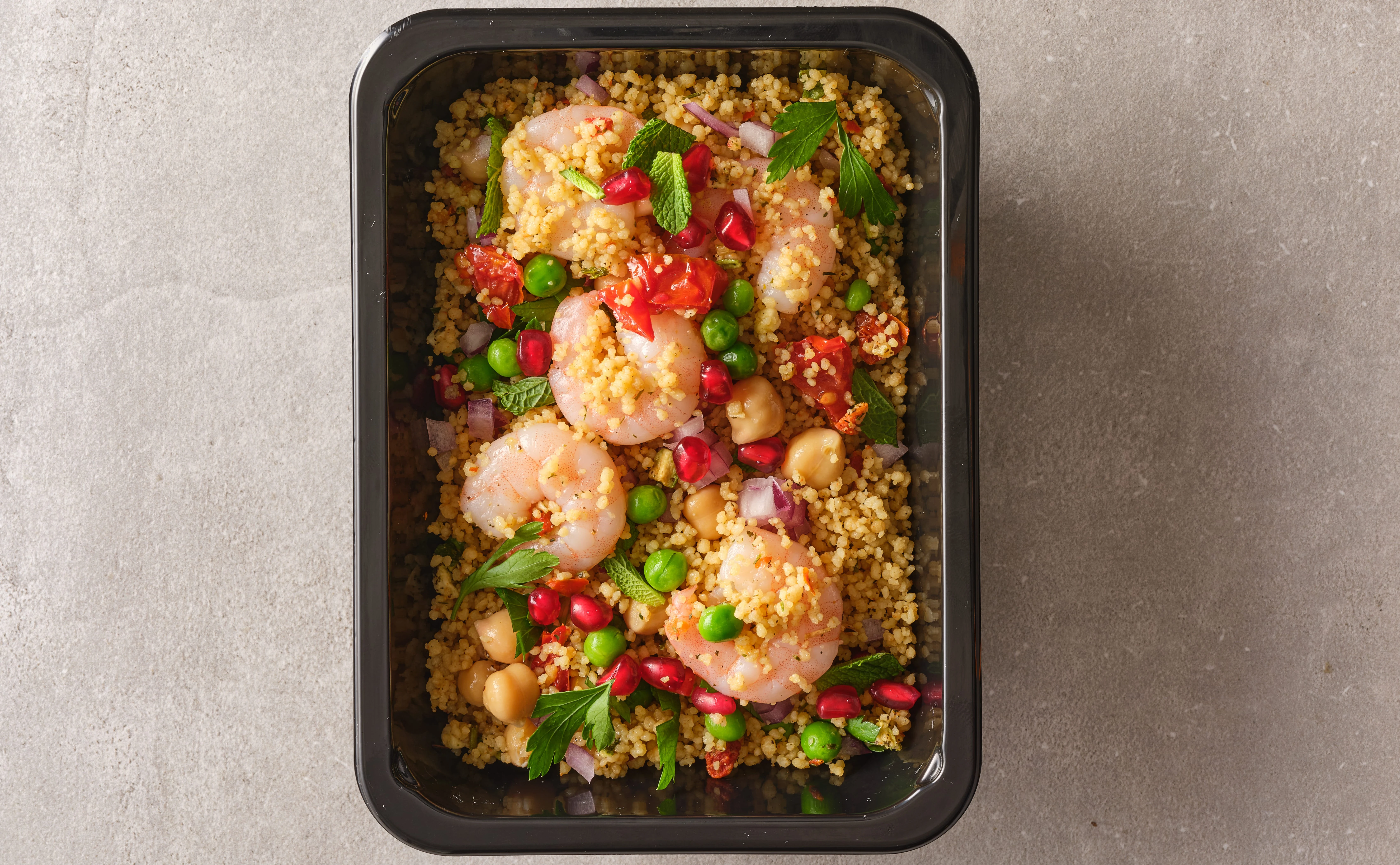 Taboulé couscous salade met garnalen